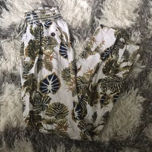 Printed pants